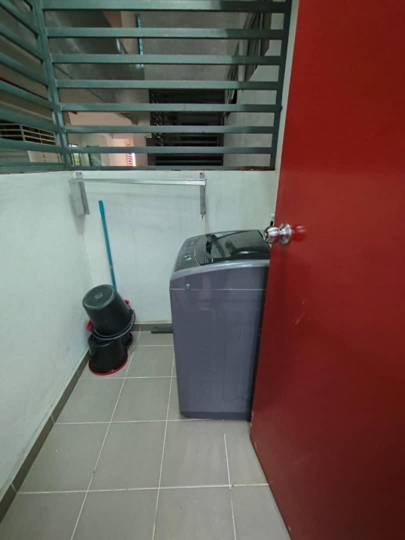Homestay Budget Kuala Terengganu Tulipsia House Екстериор снимка