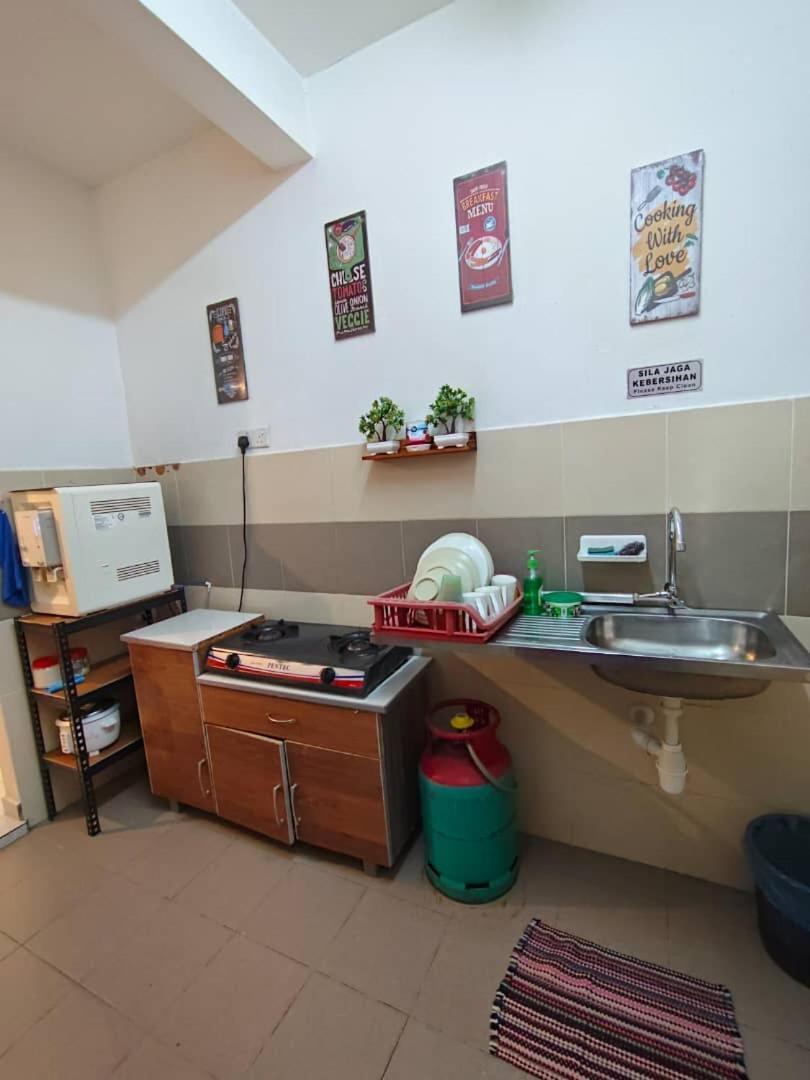 Homestay Budget Kuala Terengganu Tulipsia House Екстериор снимка