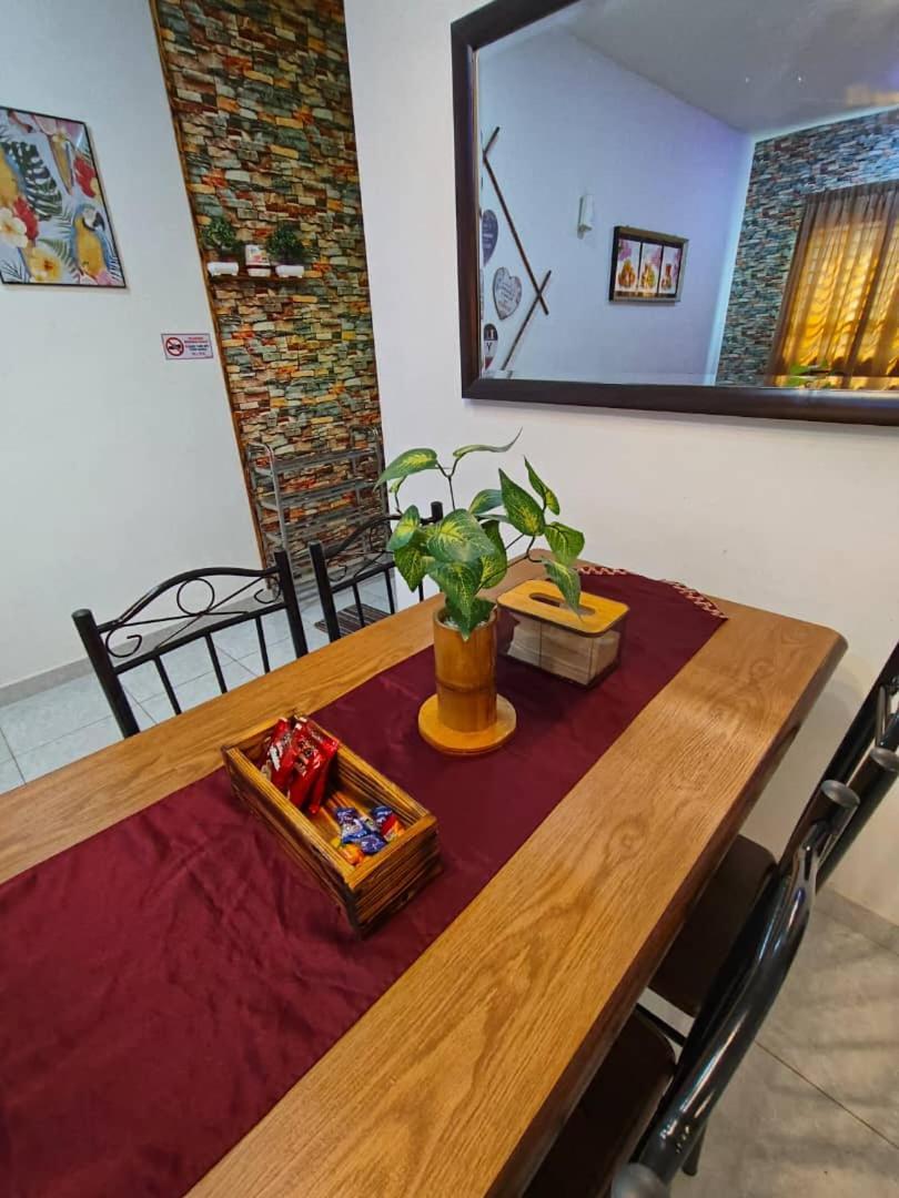 Homestay Budget Kuala Terengganu Tulipsia House Екстериор снимка